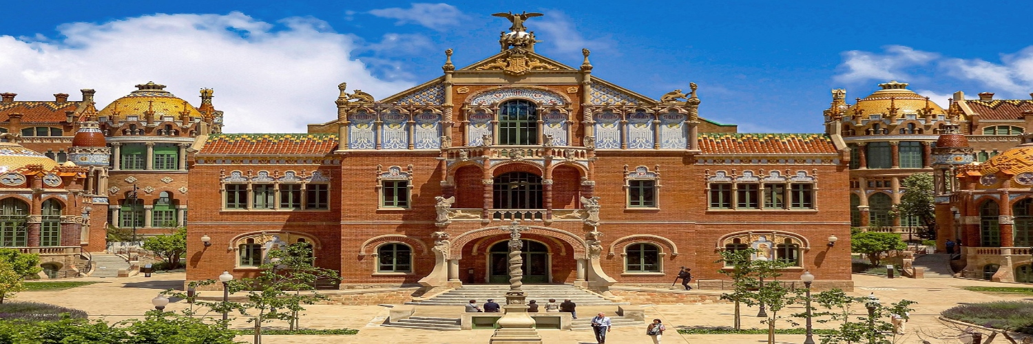 The Palace of Art and Science in Barcelona, showcasing modern architecture and vibrant surroundings.